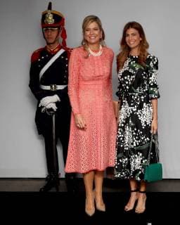 Entertainment Bilder der Woche KW48 Entertainment Bilder des Tages Argentinian First Lady Juliana Awada (R) and Queen Maxima of The Netherlands pose upon their arrival at the Museum of Latin American Art for a first ladies event on the occasion of the G20 summit in Buenos Aires, Argentina, 01 December 2018, The G20 Summit brings together the heads of State or Government of the 20 largest economies and takes place from 30 November to 01 December 2018. G20 Summit in Buenos Aires !ACHTUNG: NUR REDAKTIONELLE NUTZUNG!  Copyright: xJUANxIGNACIOxRONCORONIx AME3611 20181201-636792841776454384