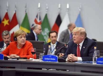 News Themen der Woche KW48 News Bilder des Tages December 1, 2018 - Buenos Aires, Argentina - German Chancellor ANGELA MERKEL, left, listens as U.S. President DONALD TRUMP address the plenary session on Day Two of the G20 Summit meeting, at the Costa Salguero Center. Buenos Aires Argentina  - ZUMA 20181201_mda_p138_049 Copyright: xG20xArgentinax