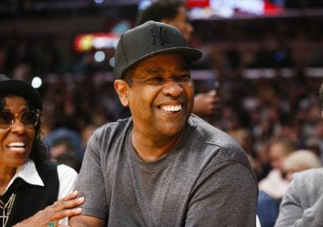 December 2, 2018 - Los Angeles, California, U.S - Actor Denzel Washington attends a basketball game between the Los Angeles Lakers and the Phoenix Suns at Staples Center on December 02, 2018 in Los Angeles. Los Angeles U.S. - ZUMAc68_ 20181202_zaf_c68_002 Copyright: xRingoxChiux
