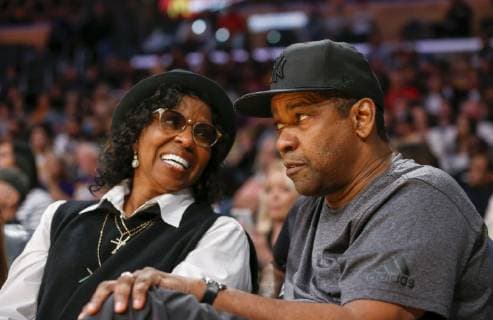 December 2, 2018 - Los Angeles, California, U.S - Actor Denzel Washington and his wife Pauletta attend a basketball game between the Los Angeles Lakers and the Phoenix Suns at Staples Center on December 02, 2018 in Los Angeles. Los Angeles U.S. - ZUMAc68_ 20181202_zaf_c68_006 Copyright: xRingoxChiux
