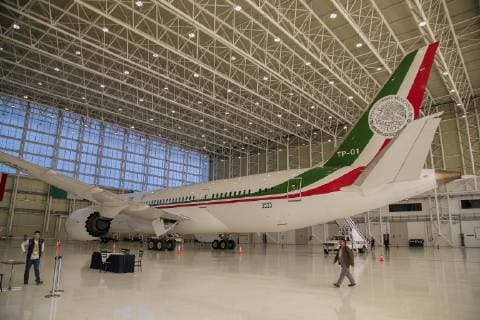 Mexiko verkauft Präsidentenflugzeug News Bilder des Tages December 2, 2018 - EUM20181202ECO02.JPG.CIUDAD DE MEXICO.- Presidency Presidencia-Avion.- 2 de diciembre de 2018.- Recorrido por el avion presidencial Boing 877-8 Jose Maria Morelos y Pavon que sera enviado a Estados Unidos para su venta, anuncio que hizo este domingo el nuevo director general de Banobras, Jorge Mendoza. Foto: Agencia EL UNIVERSAL Yadin Xolalpa RCC.  - ZUMAu78_ 20181202_zaf_u78_101 Copyright: xYadinxXolalpax