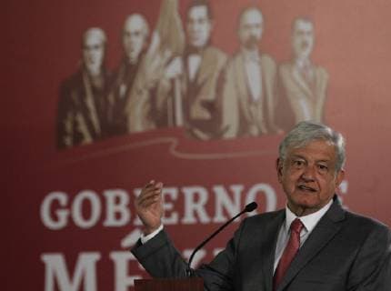 Mexiko, Andres Manuel Lopez Obrador Pressekonferenz The President of Mexico Andres Manuel Lopez Obrador offers a press conference at the Treasury Hall of the National Palace, in Mexico City, Mexico, 06 December 2018. Obrador will send to the Senate today a shortlist of possible ministers, two women and one man, who can replace Justice Jose Ramon Cossio, who finished his term in the Supreme Court. Lopez Obrador sent a terna to the Senate to select a Supreme Court member !ACHTUNG: NUR REDAKTIONELLE NUTZUNG!  Copyright: xMarioxGuzmánx AME6271 20181206-636797112216115174