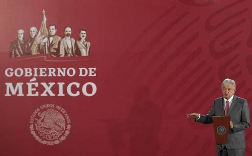 Mexiko, Andres Manuel Lopez Obrador Pressekonferenz The President of Mexico Andres Manuel Lopez Obrador offers a press conference at the Treasury Hall of the National Palace, in Mexico City, Mexico, 06 December 2018. Obrador will send to the Senate today a shortlist of possible ministers, two women and one man, who can replace Justice Jose Ramon Cossio, who finished his term in the Supreme Court. Lopez Obrador sent a terna to the Senate to select a Supreme Court member !ACHTUNG: NUR REDAKTIONELLE NUTZUNG!  Copyright: xMarioxGuzmánx AME6272 20181206-636797112224708876