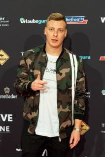 Bochum, Germany 06.12.2018, 1Live Krone 2018, Felix Lobrecht auf dem Roten Teppich der 1Live Krone ( DeFodi001