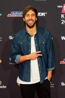 Bochum, Germany 06.12.2018, 1Live Krone 2018, Max Giesinger auf dem Roten Teppich der 1Live Krone ( DeFodi001