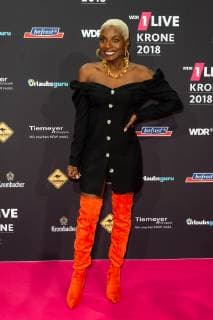 Bochum, Germany 06.12.2018, 1Live Krone 2018, Nikeata Thompson auf dem Roten Teppich der 1Live Krone ( DeFodi001