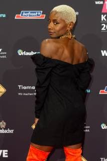 Bochum, Germany 06.12.2018, 1Live Krone 2018, Nikeata Thompson auf dem Roten Teppich der 1Live Krone ( DeFodi001