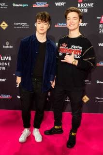 Bochum, Germany 06.12.2018, 1Live Krone 2018, Die Lochis, Roman Lochmann und Heiko Lochmann auf dem Roten Teppich der 1Live Krone ( DeFodi001