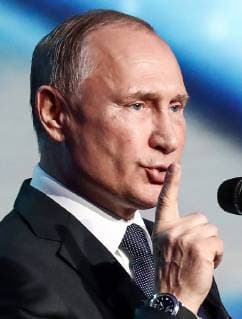 News Themen der Woche KW49 News Bilder des Tages MOSCOW, RUSSIA â€“ DECEMBER 7, 2018: Russia s President Vladimir Putin at a ceremony to present the 2018 Russian Geographical Society Prize, at the State Kremlin Palace. Anton Novoderezhkin TASS  TS09A516