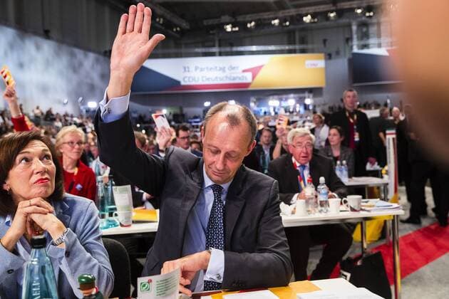 Friedrich Merz nach seiner Kandidatursrede beim 31. Parteitag der CDU Deutschland in der Messe in Hamburg am 7. DEzember 2018. 31. CDU Parteitag *** Friedrich Merz after his candidacy speech at the 31 CDU Germany party conference at the Hamburg fair on 7 December 2018 31 CDU party conference