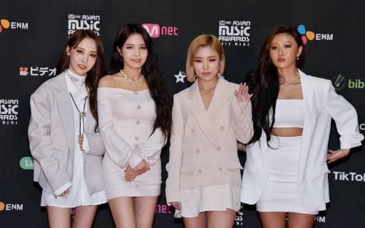 Members of South Korean girl group MAMAMOO pose for camera during the redcarpet ceremony for 2018 MAMA(Mnet Asian Music Awards) Fan s Choice in Japan in Saitama, Japan on Dcember 12, 2018.  TKP2018121203 KEIZOxMORI
