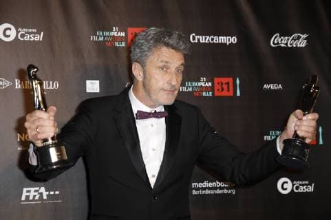 Pawel Pawlikowski, Gewinner bester Regisseur, bester Film und bestes Drehbuch für Cold War , bei der Verleihung des 31. Europäischen Filmpreises 2018 im Teatro de la Maestranza. Sevilla, 15.12.2018