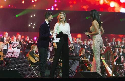 19-12-2018 Den Bosch Queen Maxima with Buddy Vedder and Romy Monteiro during the tv show Christmas music gala 2018 in Den Bosch.  Copyright: xppex