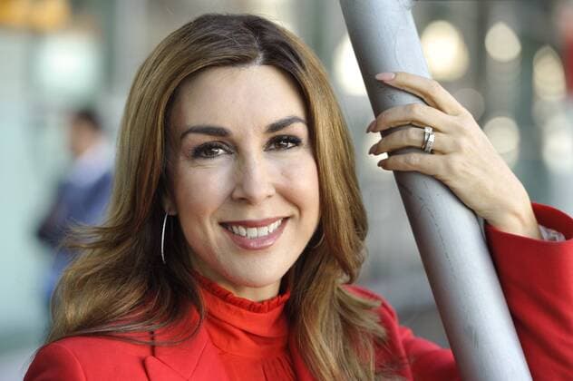 Judith Williams (TV-Moderatorin) 10 18 thg Judith Williams am 10. Oktober 2018 während der Buchmesse in Frankfurt Main Frankfurter Messe US USA Amerikanerin amerikanische Frau Moderation TV Fernsehen Unternehmerin Sängerin Gesang Autorin female author writer host presenter singer enterpriser quer Portrait stehend lächelnd *** Judith Williams TV presenter 10 18 thg Judith Williams on 10 October 2018 during the book fair in Frankfurt Main Frankfurter Messe US USA American woman moderation TV television entrepreneur singer singer song author female author writer host presenter singer enterpriser landscape portrait standing smiling