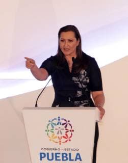 Mexiko, Martha Erika Alonso und Rafael Moreno Valle sterben bei Helikopter-Absturz December 24, 2018 - EUM20181224POL02.JPG.CIUDAD DE MEXICO.- AccidentAccidente-Puebla.- La gobernadora de Puebla, Martha Erika Alonso -en la imagen-, y el senador Rafael Moreno Valle, fallecen este lunes en un accidente aereo. (En la foto, cuando rindio protesta para el cargo el pasado 14 de diciembre de 2018) Foto: Archivo Agencia EL UNIVERSALRCC. Copyright: xElxUniversalx