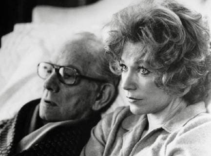 OSCARS. Bester Nebendarsteller. Preisträger 1971-1980 Shirley MacLaine, Melvyn Douglas, Being There 1979 United Artists File Reference 33635_849THA Hollywood CA USA  Copyright: xCinemaxLegacyxCollection ThexHollywoodxArchivex 33635_849THA