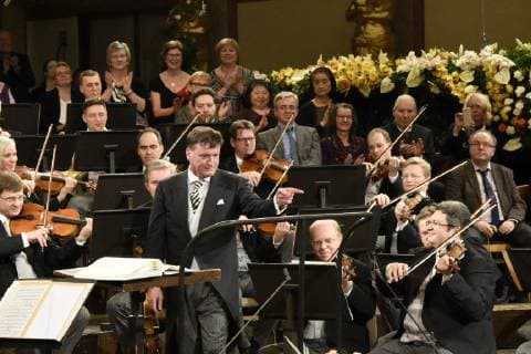 (181230) -- VIENNA, Dec. 30, 2018 -- Conductor Christian Thielemann (C) gestures on the rehearsal of the traditional New Year s concert at the golden hall of Vienna s Musikverein in Vienna, Austria, Dec. 30, 2018. ) AUSTRIA-VIENNA-NEW YEAR S CONCERT-REHEARSAL LiuxXiang 