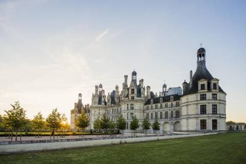  Schloss Chambord, Nordfassade, bei Sonnenaufgang, UNESCO-Weltkulturerbe, Loire, Department Loire et Cher, Region Centre, Frankreich, Europa *** Castle Chambord North facade at sunrise UNESCO World Heritage Site Loire Department Loire et Cher Region Centre France Europe Copyright: imageBROKER/DanielxSchoenen ibldjs04801054.jpg