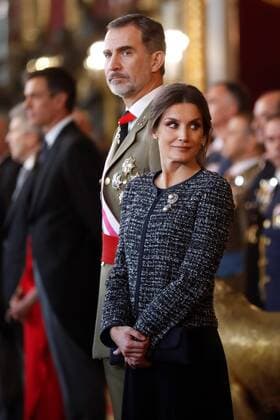 Entertainment Themen der Woche KW01 Entertainment Bilder des Tages King Felipe VI of Spain (L) and Queen Letizia (R)are seen at the Throne Hall during the military celebration of Epiphany Day Pascua Militar at the Royal Palace in Madrid, Spain, 06 January 2019. The Pascua Militar is held every year on Epiphany Day since the 18th century to celebrate the reconquest of Menorca from the British Empire back in 1782. Military celebration of Epiphany Day at the Royal Palace !ACHTUNG: NUR REDAKTIONELLE NUTZUNG!  Copyright: xChemaxMoyax GRAF5279 20190106-636823826871405578