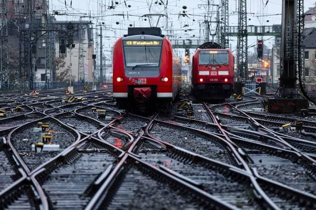 Gleisbett zwischen Kölner Hauptbahnhof und S-Bahn-Haltestelle Hansaring. Köln, 08.01.2019