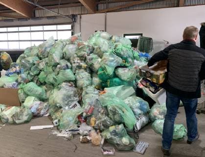 IMAGO Nature: Unsere Erde, Umweltverträgliche Herausforderungen, Plastikmüll Symbol, Illustration, Feature, plastic garbage in a recycling center in Marktoberdorf, Bavaria, Allgäu, Germany, January 08, 2019. Photographer: Peter Schatz