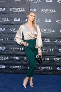 LOS ANGELES - JAN 10: Lily Cowles at the Roswell, New Mexico Experience at the 8801 Sunset Blvd on January 10, 2019 in West Hollywood, CA  Copyright: xHutchinsxPhotox xIPAx xHutchinsxPhotox
