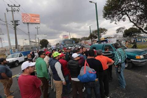 January 11, 2019 - EUM20190111NAC39.JPG.TOLUCA, Mex., GasGasolina-Desabasto.- 11 de enero del 2019. Ciudadanos realizan un bloqueo en la capital mexiquense por desabasto de gasolina. Foto: Agencia EL UNIVERSALXimena GarciaMAR. Copyright: xElxUniversalx