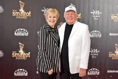 Verleihung 20 Jahre SMAGO AWARD Peggy March, Graham Boney am roten Teppich 20 Jahre Verleihung SMAGO AWARD in Berlin am 13.01.2019