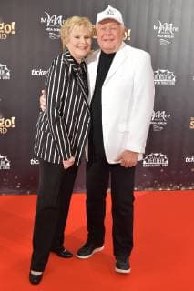 Verleihung 20 Jahre SMAGO AWARD Peggy March, Graham Boney am roten Teppich 20 Jahre Verleihung SMAGO AWARD in Berlin am 13.01.2019