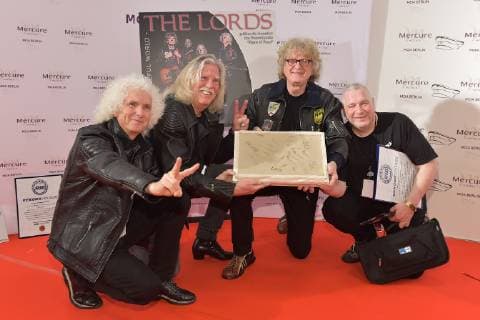 Entertainment Bilder des Tages Verleihung 20 Jahre SMAGO AWARD The Lords (60 Jahre Buehnenshow) am roten Teppich 20 Jahre Verleihung SMAGO AWARD in Berlin am 13.01.2019
