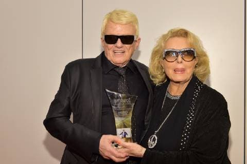 Verleihung 20 Jahre SMAGO AWARD Heino mit Ehefrau Hannelore am roten Teppich 20 Jahre Verleihung SMAGO AWARD in Berlin am 13.01.2019