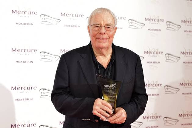 Entertainment Bilder des Tages Verleihung 20 Jahre SMAGO AWARD Prof. Christian Bruhn, Autor und Konponist am roten Teppich 20 Jahre Verleihung SMAGO AWARD in Berlin am 13.01.2019