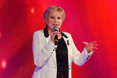 Verleihung 20 Jahre SMAGO AWARD Peggy March am roten Teppich 20 Jahre Verleihung SMAGO AWARD in Berlin am 13.01.2019