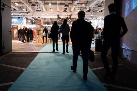 PANORAMA Modemesse Gelungener Auftakt der PANORAMA-Modemesse auf dem Messegelände am Funkturm in Berlin. Mode; Modemesse; PANORAM Berlin; Textilbranche; Textilwirtschaft; Bekleidungsndustrie; Farbige Vielfalt in der Mode; Ideenreiche Modepräsentation; Messehallen; Messe-Berlin. Berlin Berlin Deu
