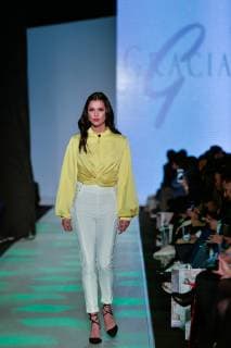 (190116) -- GUADALAJARA, Jan. 16, 2019 -- A model presents a creation of Gracia during the Intermoda 2019 Fashion Show in Guadalajara, Mexico, on Jan. 15, 2019. ) MEXICO-GUADALAJARA-INTERMODA FASHION SHOW-GRACIA XinxYuewei 