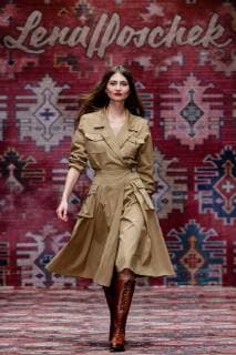 Berlin, Germany - 16.01.2019: A model runs the catwalk during the Lena Hoschek Show at Mercedes-Benz Fashion Week Berlin Autumn Winter 2019 on 16.01.2019 in E-Werk, Berlin, Germany. (Photo: 2-PIX Agency ) Lena Hoschek: Runway Show - Mercedes-Benz Fashion Week Berlin Autumn Winter 2019 (Photo: 2-PIX Agency ) BinhxTruong  2-PIX Agency