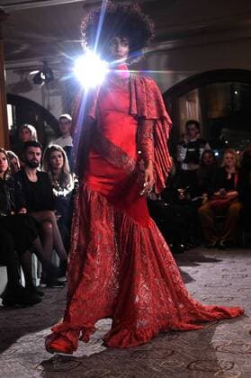 Model bei der Marcel Ostertag Fashion Show auf der Fashion Week Berlin Autumn Winter 2019 im The Westin Grand Hotel. Berlin, 16.01.2019
