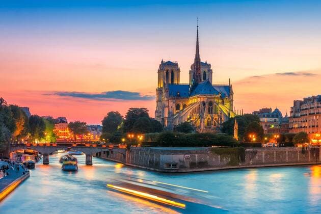  Picturesque cityscape of Cathedral of Notre Dame de Paris at sunset, France  Copyright: xkavalenkavax Panthermedia13714338