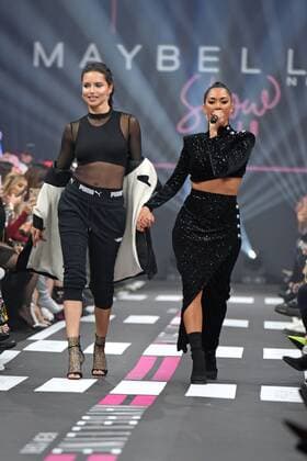 Adriana Lima, Nicole Scherzinger bei Maybelline New York Show während der Berlin Fashion Week im Postbahnhof am 17.01.2019