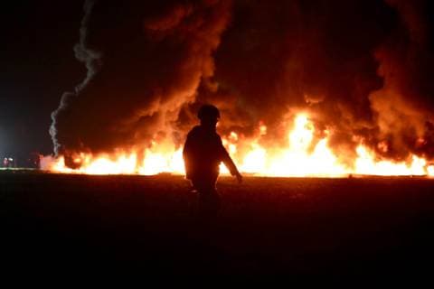 News Bilder des Tages January 19, 2019 - EUM20190119NAC05.JPG .TLAHUELILPAN, Hgo. ExplosionExplosion-Ducto.- Aspectos del incendio provocado por una fuga de combustible de San Primitivo en el municipio de Tlahuelilpan, Hidalgo. Hasta el momento se reportan 21 fallecidos y 71 heridos. Foto: Agencia EL UNIVERSALValente RosasEELG Copyright: xElxUniversalx