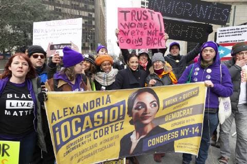 Berühmte Feministinnen, Alexandria Ocasio-Cortez NY: 3rd Annual Women s Rally and March US Congresswoman Alexandria Ocasio-Cortez attends 3rd Annual Women s Rally and March on streets of Manhattan organized by Women s March Alliance New York New York United States Manhattan  LevxRadin