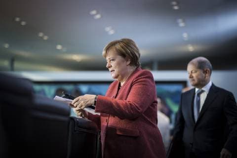 Bundeskanzlerin Angela Merkel (L), CDU, und Bundesfinanzminister Olaf Scholz, SPD, aufgenommen im Rahmen der Sitzung vom Kabinett in Berlin, 23.01.2019. Berlin Deutschland *** Federal Chancellor Angela Merkel L CDU and Federal Minister of Finance Olaf Scholz SPD admitted during cabinet meeting in Berlin 23 01 2019 Berlin Germany Copyright: xFlorianxGaertner photothek.netx