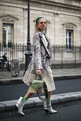 Leonie Hanne attending the Jean Paul Gaultier show during Haute Couture Fashion Week in Paris - Jan 23, 2019 - PHC: Spring 2019 Street Style Day 3, Paris France  Copyright: xValentinaxRanierix h_00575591