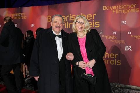 Joseph Hannesschlaeger mit Ehefrau Bettina Hannesschlaeger, Verleihung des Bayerischen Filmpreis 2019 im Prinzrengententheater in Muenchen am 25.01.2018