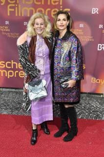 Birgit Bergen mit Gast bei der Verleihung des 40. Bayerischen Filmpreises 2018 im Prinzregententheater. München, 25.01.2019