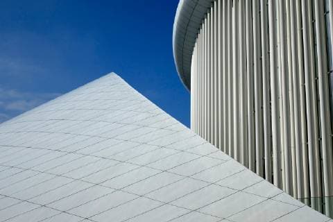 Architektur von Christian de Portzamparc Philharmonie in Luxemburg Philharmonie in Luxemburg, 14.09.2018, Luxemburg Stadt, Luxemburg, Die Philharmonie Luxembourg ist ein Konzerthaus in der Stadt Luxemburg. *** Philharmonie in Luxembourg Philharmonie in Luxembourg 14 09 2018 Luxembourg City of Luxembourg The Philharmonie Luxembourg is a concert hall in the city of Luxembourg