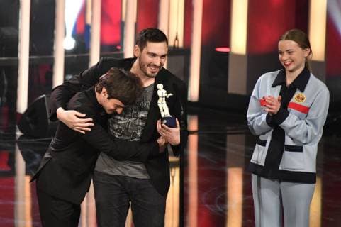 Aaron Hilmer, Aron Lehmann und Luna Wedler bei der Verleihung des 40. Bayerischen Filmpreises 2018 im Prinzregententheater. München, 25.01.2019