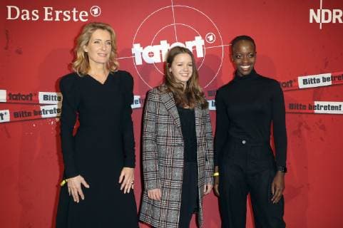 Maria Furtwängler, Lilly Barshy und Florence Kasumba bei der Preview des ARD-Krimis Tatort - Das verschwundene Kind in der Astor Film Lounge. Hamburg, 25.01.2019 *** Maria Furtwängler Lilly Barshy and Florence Kasumba at the preview of the ARD crime thriller Tatort Das verschwundene Kind at the Astor Film Lounge Hamburg 25 01 2019 Foto:xC.xTamckex xFuturexImage