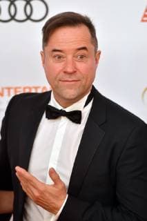 Jan Josef LIEFERS (Schauspieler), Einzelbild,angeschnittenes Einzelmotiv,Portraet,Portrait,Porträt. 46.Deutscher Filmball-Roter Teppich,Red Carpet,am 26.01.2019. H o t e l B a y e r i s c h e r H o f, M u e n c h e n.