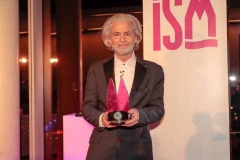 Preistraeger Dr. Hermann Buehlbecker (Alleininhaber LAAMBERTZ) bei Verleihung ISM Award in Skytower an der Koelnmesse.